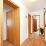 Appartamento With Balcony In Hart Im Zillertaler Fügen