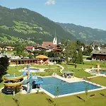 With Balcony In Hart Im Zillertaler Appartamento
