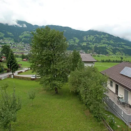 With Balcony In Hart Im Zillertaler Διαμέρισμα *