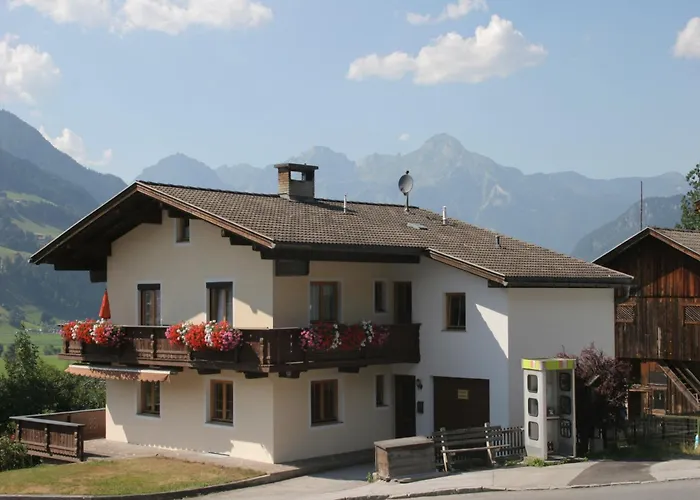 Apartment With Balcony In Hart Im Zillertaler Апартаменты Фюген