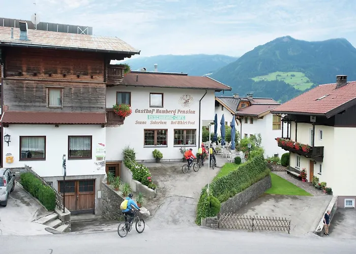 Apartment With Balcony In Hart Im Zillertaler Апартаменты