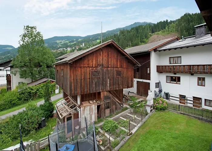 With Balcony In Hart Im Zillertaler 菲根